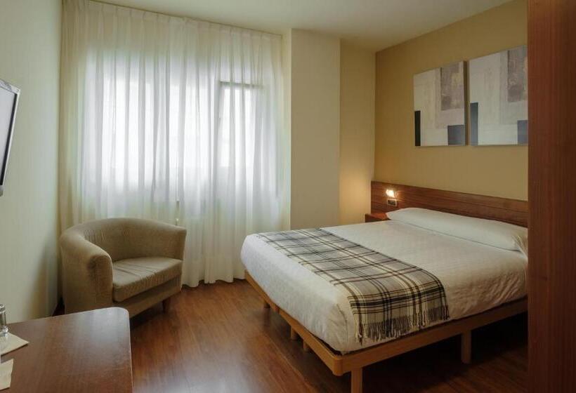 Quarto Estandar, Restaurante San Anton