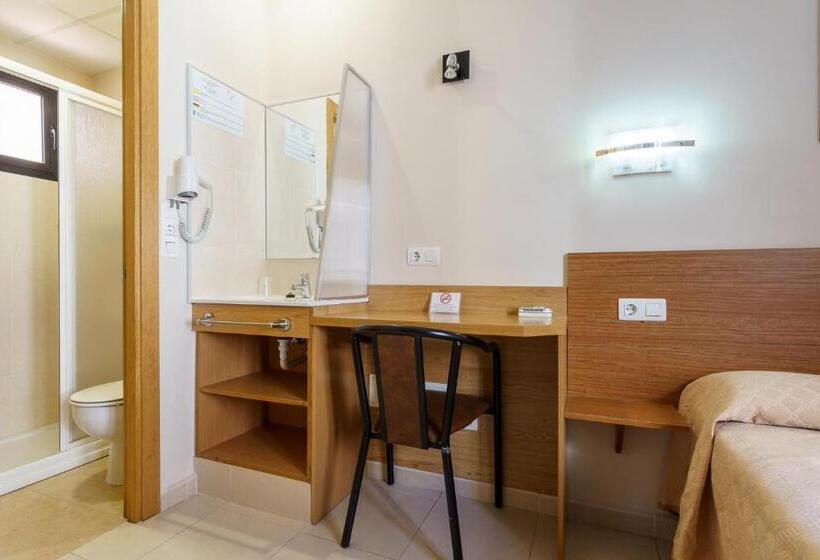 غرفة قياسية فردية, Hostal Costabella Powered By Faro Homes