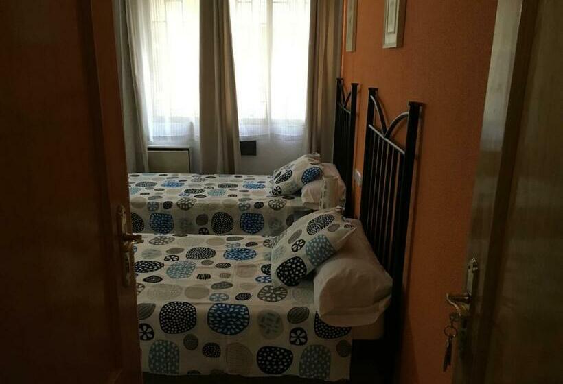 Номер Стандарт, Hostal Tres Cantos