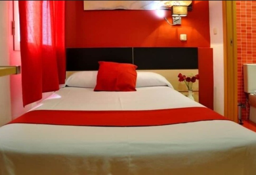 اتاق استاندارد یک نفره, Hostal Falfes