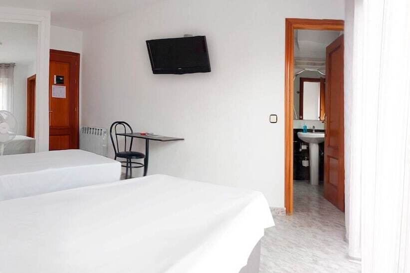 Номер Стандарт с Балконом, Hostal Lady Ana Maria