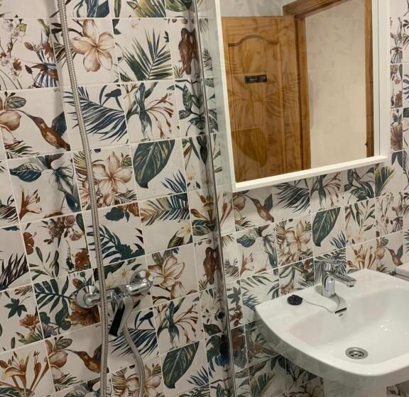 Номер Стандарт Совместная Ванная, Hostal Sango Sierra De Las Nieves