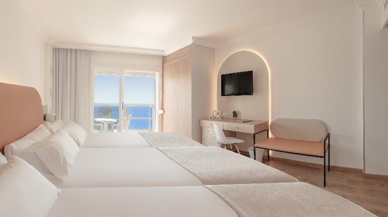 Quarto Triplo Deluxe Vista Mar, Rh Victoria & Spa