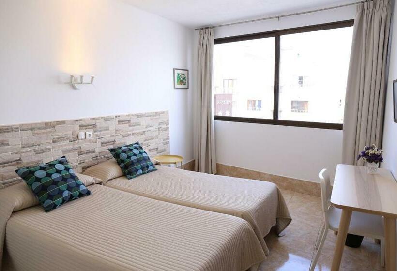 스탠다드 룸, Hostal Residencia Cardona