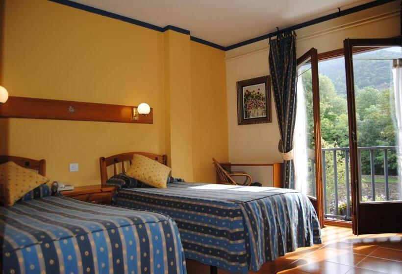 Номер Стандарт Трехместный, Pey Resort