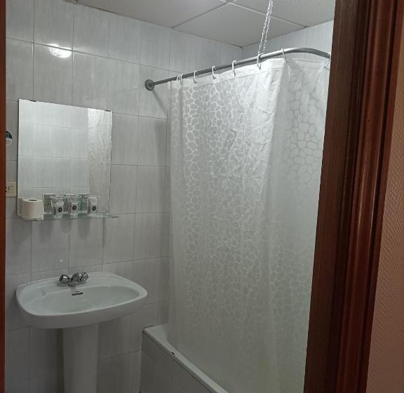 베이직 3인 룸, Hostal Alto Páramo