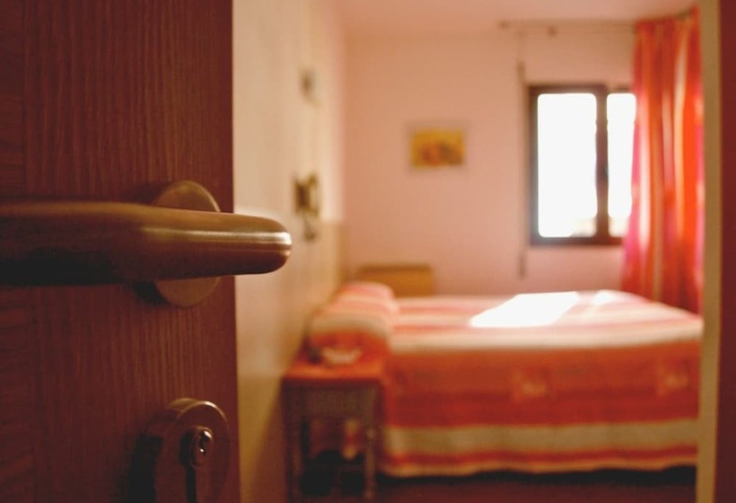 Номер Стандарт, Hostal Palafox