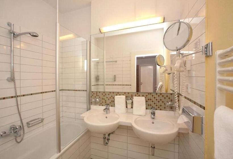 家庭间, Familotel Amiamo