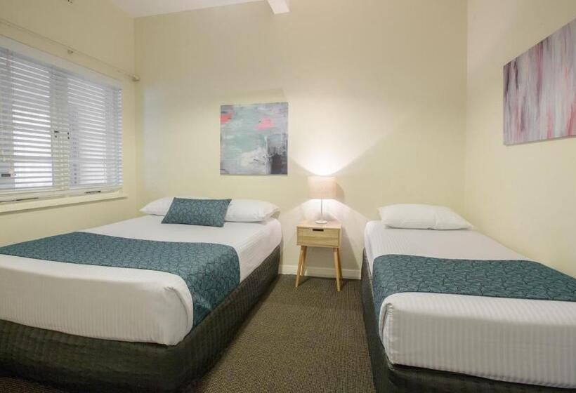 2人卧室家庭公寓, Greenways Apartments