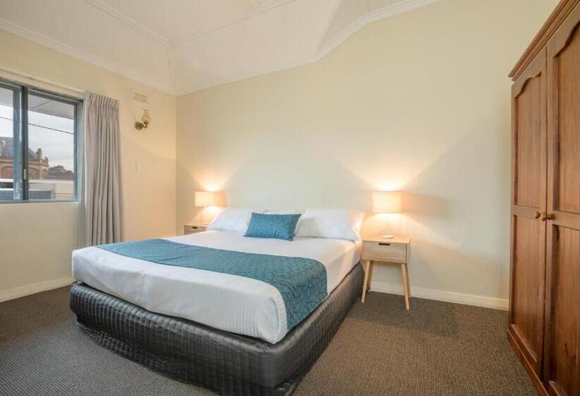 带3个卧室的公寓, Greenways Apartments