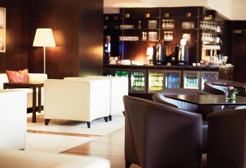 テラス付きスタンダードルーム, Sheraton Grand Salzburg