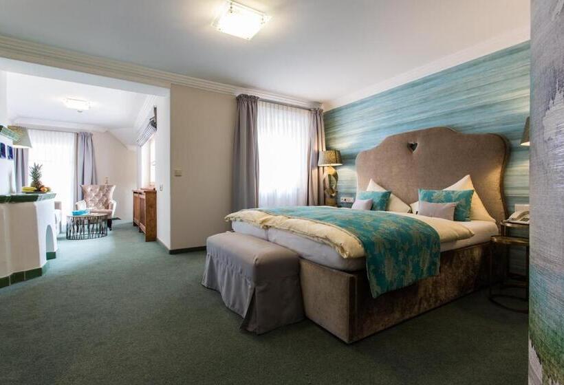 Люкс Повышенной Комфортности, Wellnesshotel ...liebes Rot Flüh