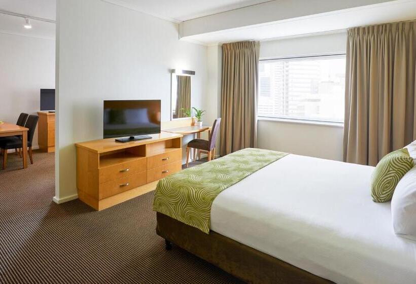 سوییت اجرایی, Novotel Perth Langley