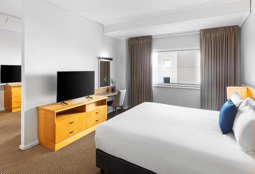 سوییت اجرایی, Novotel Perth Langley