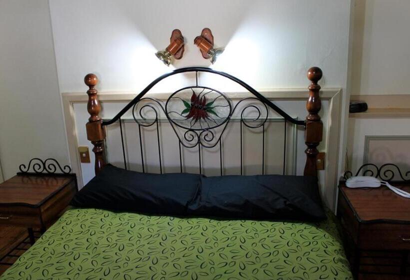 Семейный Номер, The Lodge Outback Motel