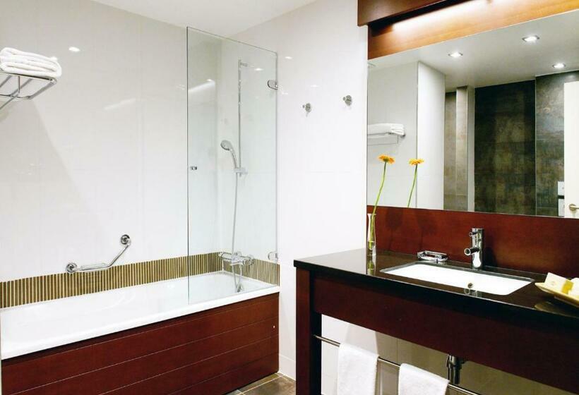 اتاق کلاب با تراس, New Hotel Charlemagne