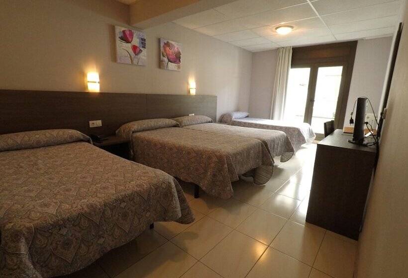 اتاق خانوادگی, Somriu Hotel City M28
