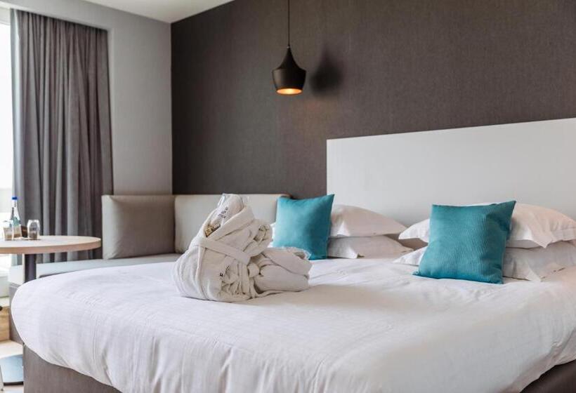 Номер Deluxe Вид на Море с Балконом, C Hotels Andromeda