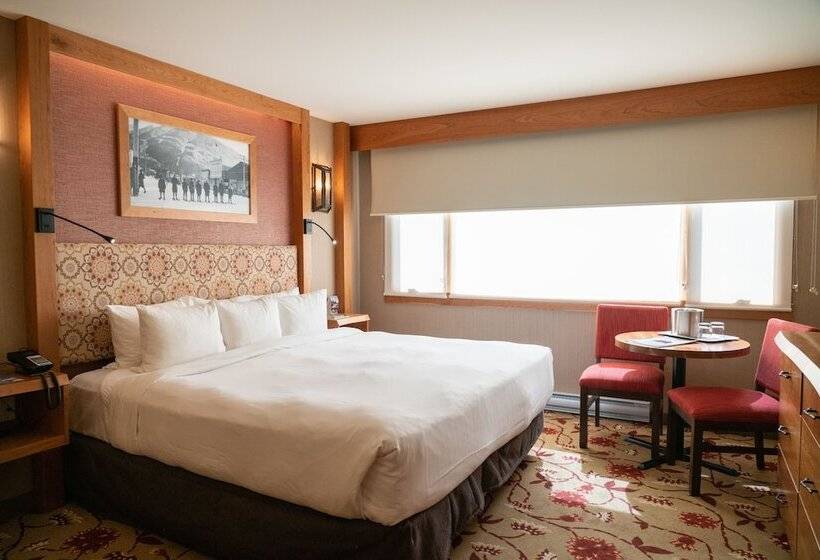 带大床的高级房间, Banff Ptarmigan Inn