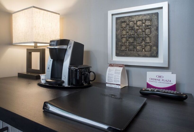 Номер Премиум, Crowne Plaza Fredericton Lord Beaverbrook, An Ihg