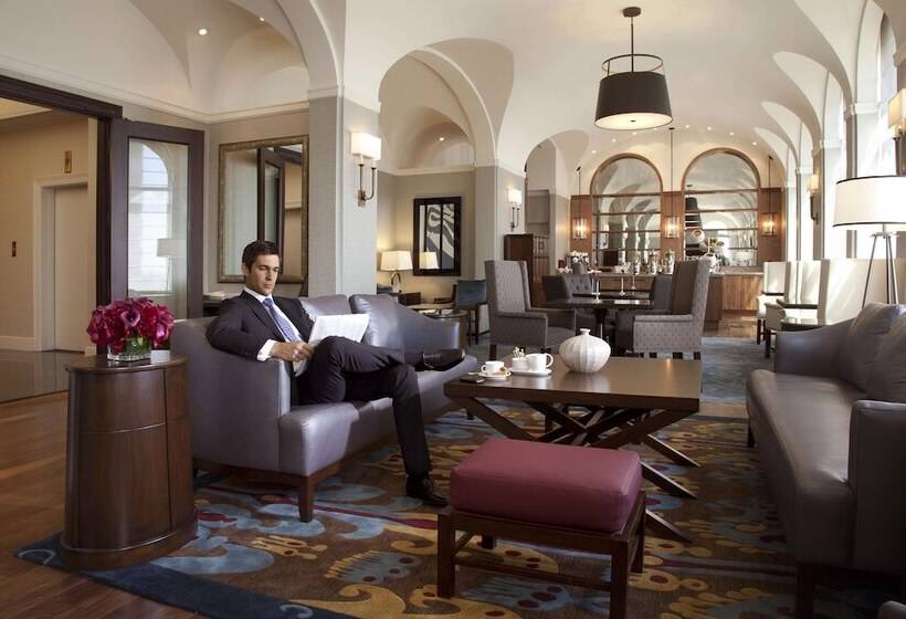 ジュニアスイート, Fairmont Palliser