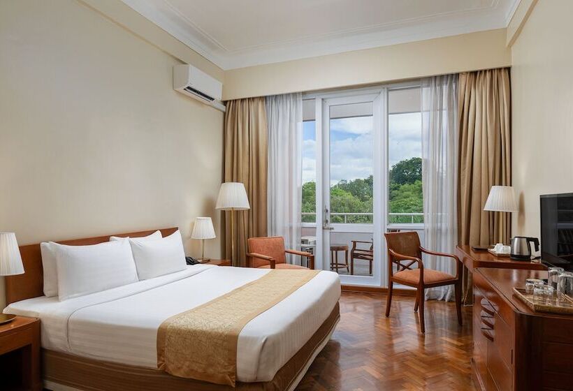 اتاق سوپریور, Inya Lake Hotel Yangon