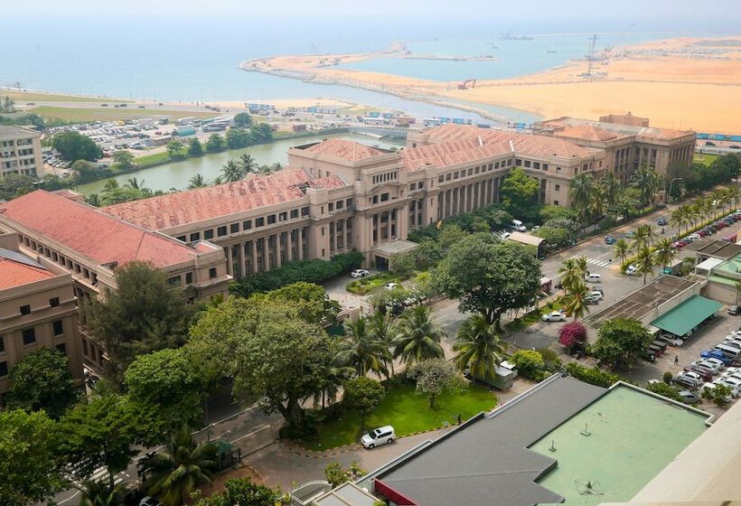 Номер Deluxe, Hilton Colombo
