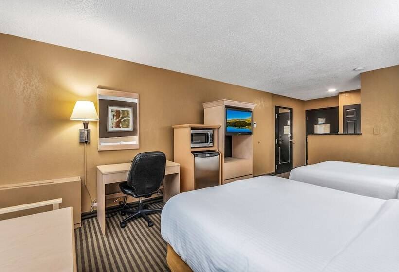 Номер Стандарт 2 Двуспальные Кровати, Seven Oaks Hotel Regina