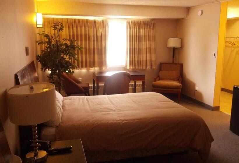 Standart Oda, Travelodge By Wyndham Swift Current