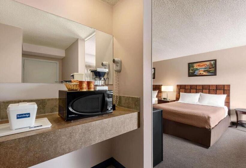 Delüks Oda, Travelodge By Wyndham Swift Current