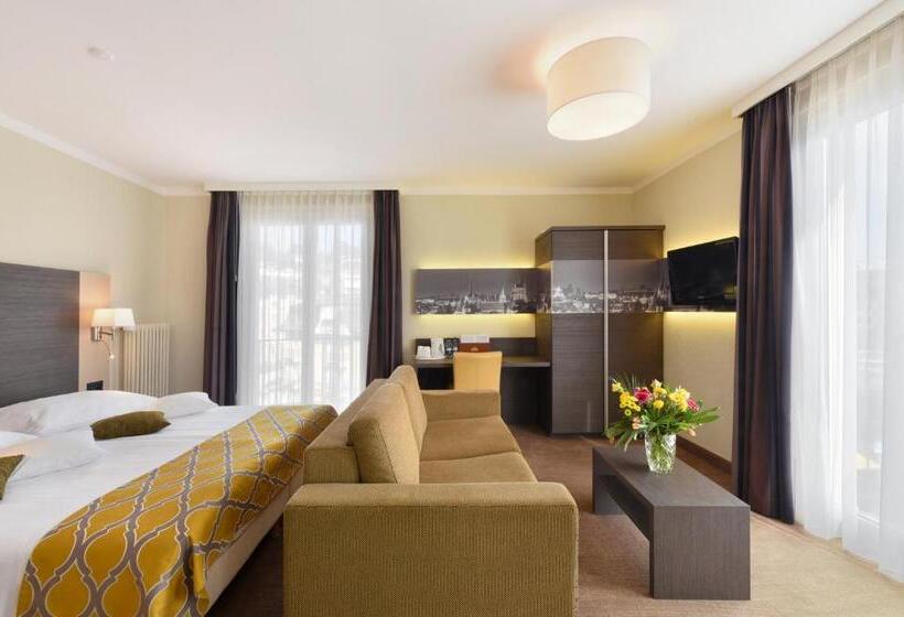 Standard Kolmen Hengen Huone, Bellerive
