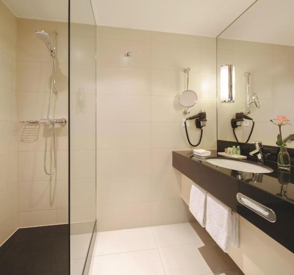 Семейный Номер, Mövenpick Hotel Egerkingen