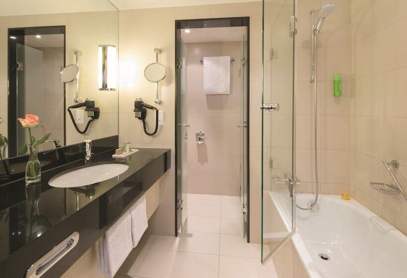 Номер Superior, Mövenpick Hotel Egerkingen