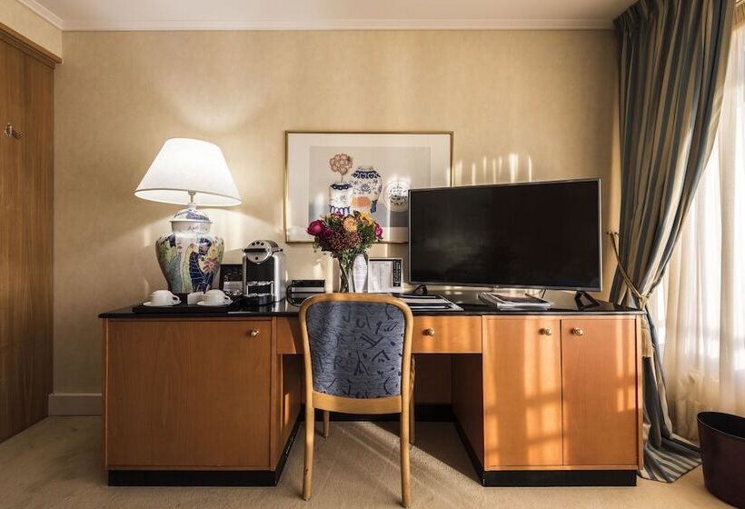 Номер Deluxe Вид на Озеро, Royal Plaza Montreux