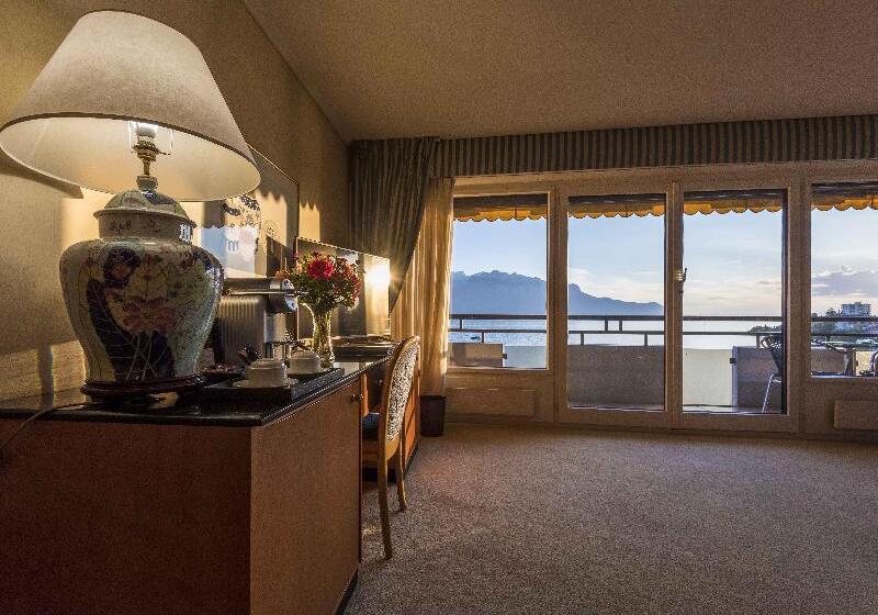 Номер Deluxe Вид на Озеро, Royal Plaza Montreux