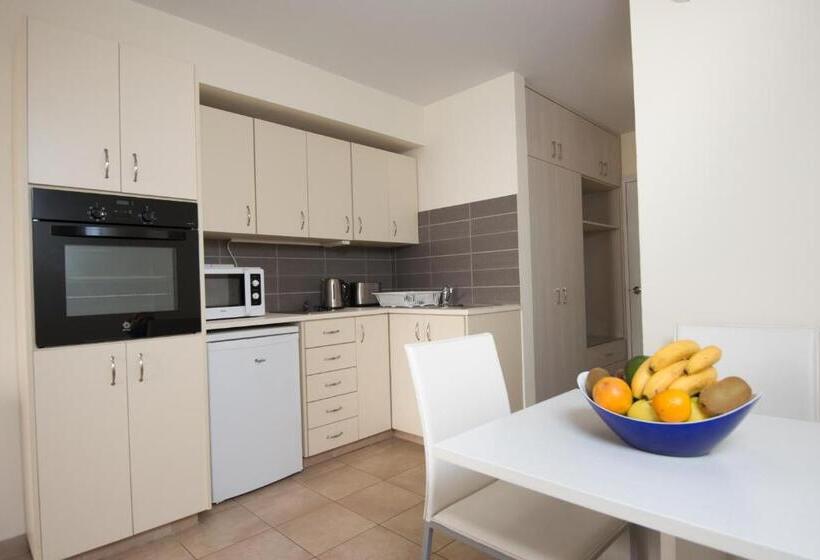 디럭스 스튜디오, Eligonia Hotel Apartments