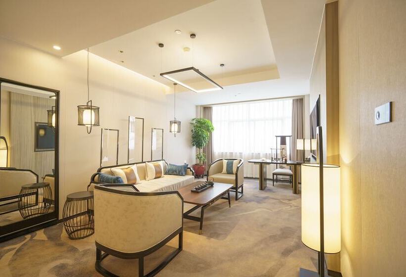 Президентский Люкс, Guangzhou Baiyun