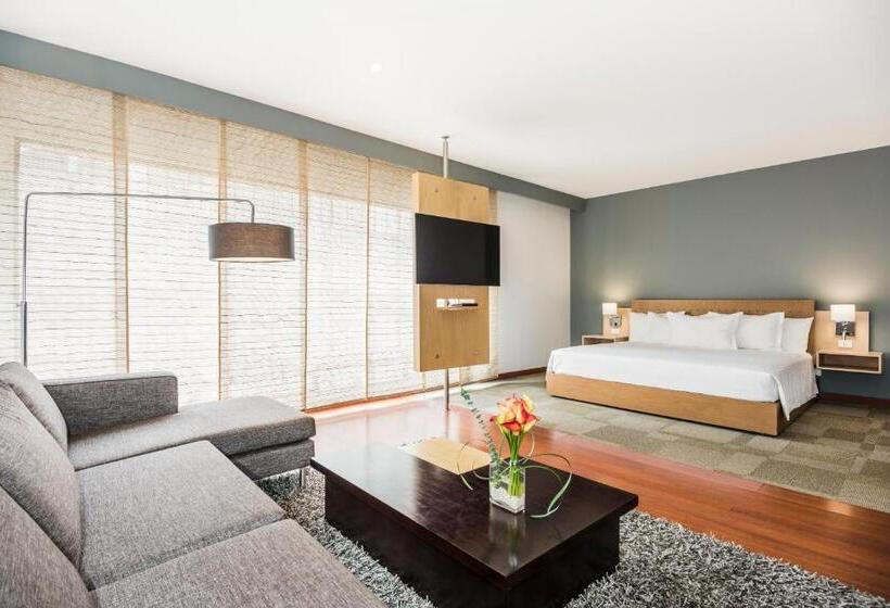 스위트 킹사이즈 침대, Cosmos 100 Hotel & Centro De Convenciones   Hoteles Cosmos
