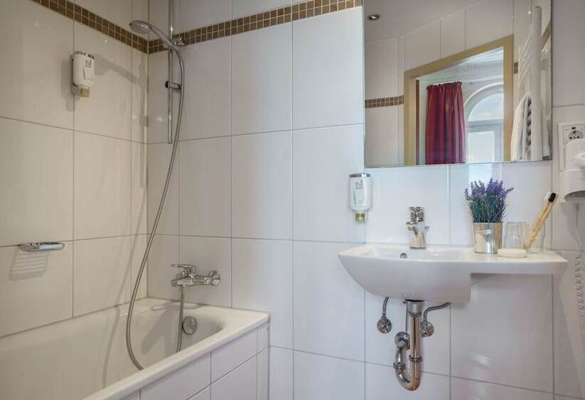 舒适型房间, Graf Moltke Hamburg