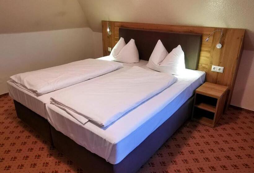 Четырехместный Номер Стандарт, Heidehotel Soltauer Hof
