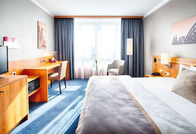 Номер Superior, Leonardo Hotel Köln Bonn Airport