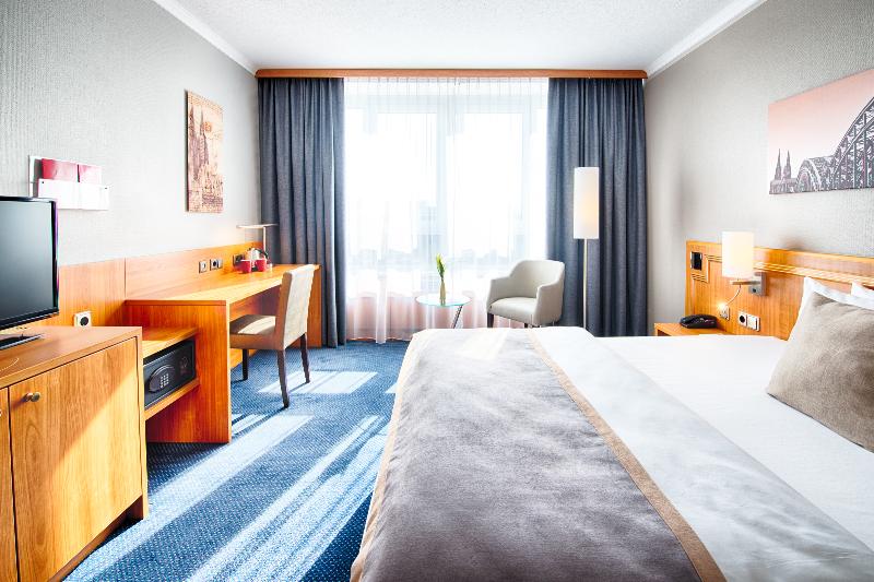 Номер Superior, Leonardo Hotel Köln Bonn Airport