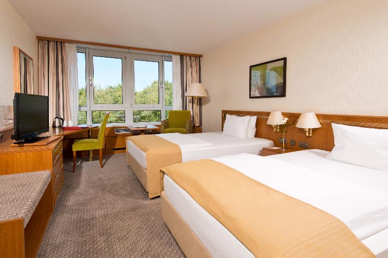 Трехместный Номер Комфорт, Leonardo Hotel Köln Bonn Airport