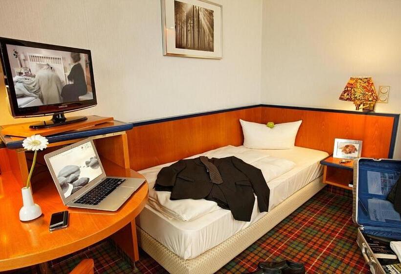 Номер Стандарт Индивидуальный с Балконом, Rheinhotel Vier Jahreszeiten Bad Breisig