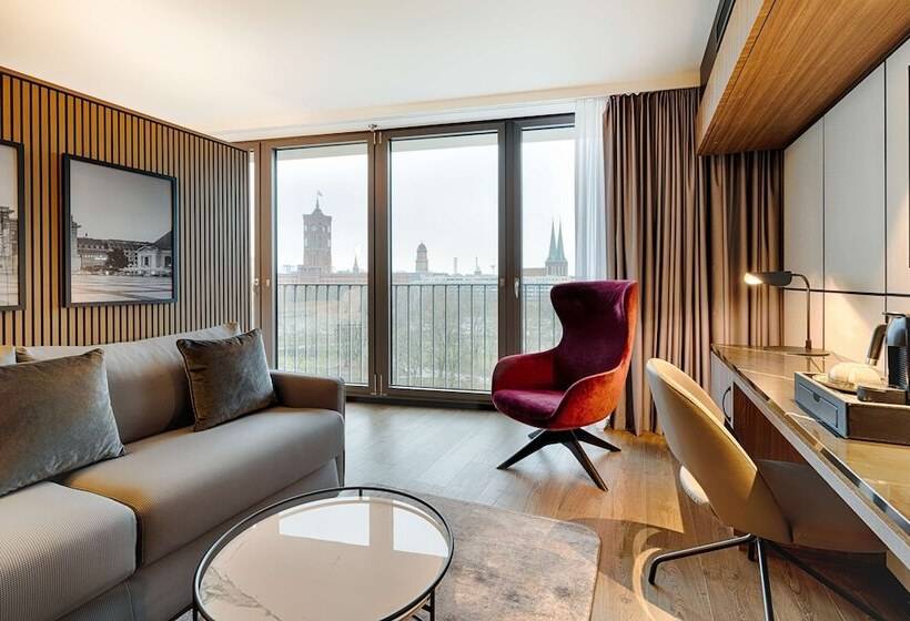 سوییت جونیور, Radisson Collection Hotel, Berlin