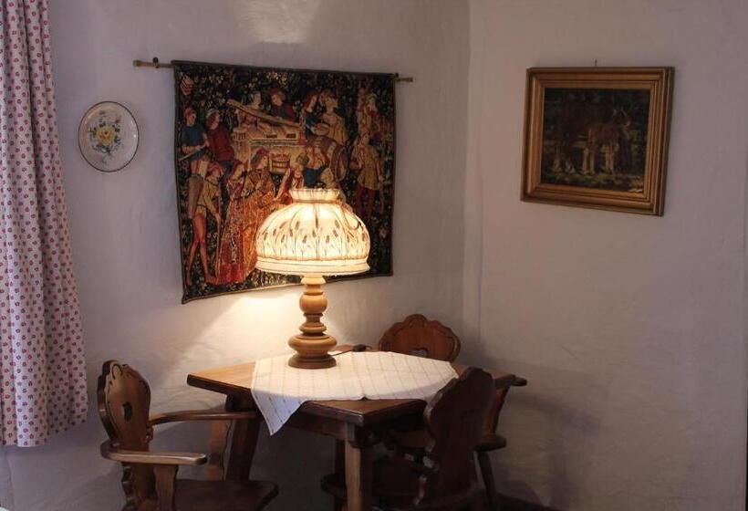سوییت خانوادگی, Spitzweg