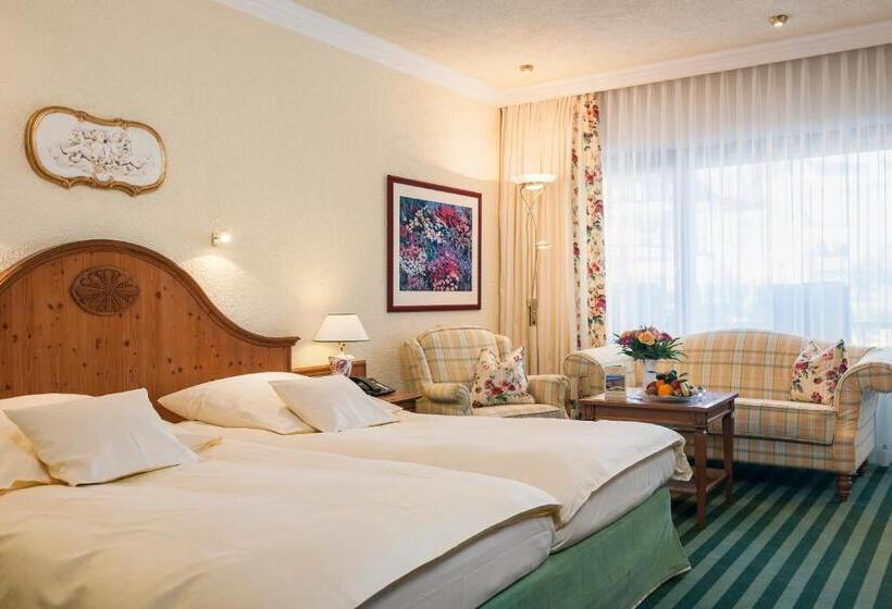 Comfort room with balcony, Relais & Châteaux Hotel Schwarzmatt