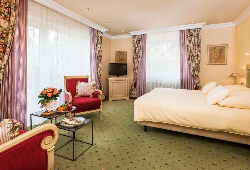 Номер Стандарт с Балконом, Relais & Châteaux Hotel Schwarzmatt