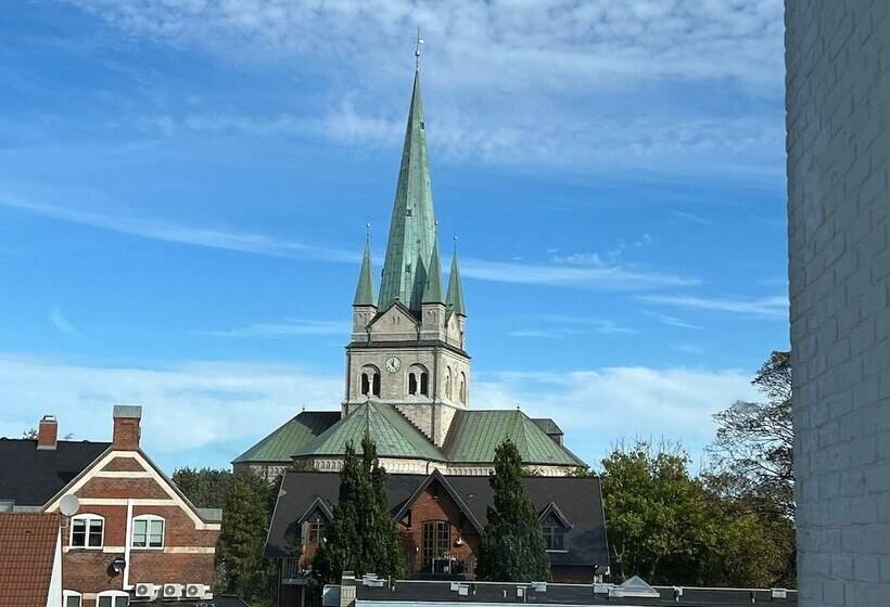 Семейный Номер, Frederikshavn