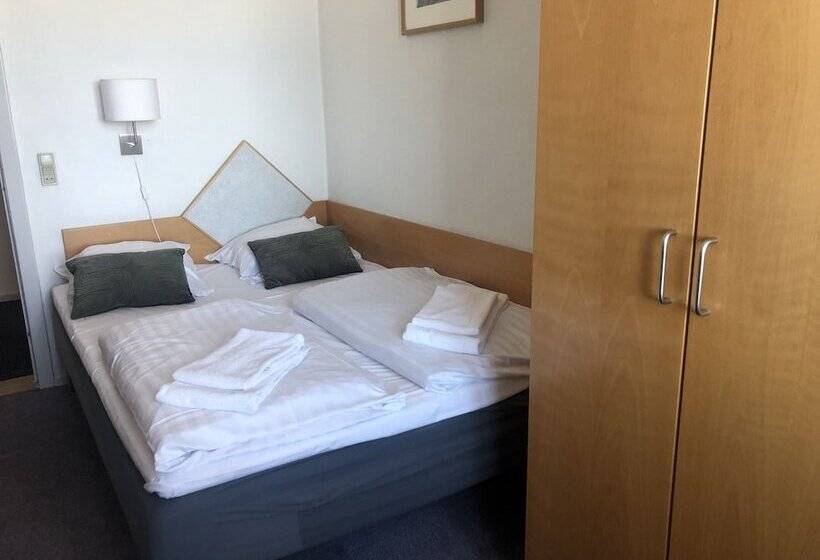 Номер Стандарт, Løgstør Badehotel   Hotel Du Nord